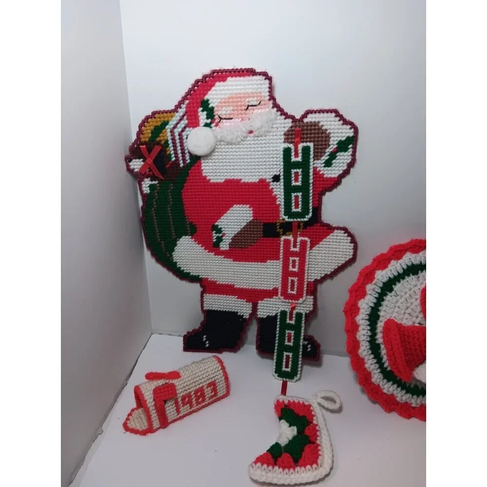 Vtg Lot Of 6 Handmade Plastic Canvas Needlepoint Santa Claus Christmas Decor